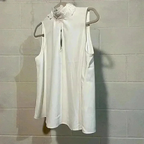 Joie Women's Mock Neck Blouse Medium White Embroidered Sleeveless Sheer Career - Picture 2 of 10